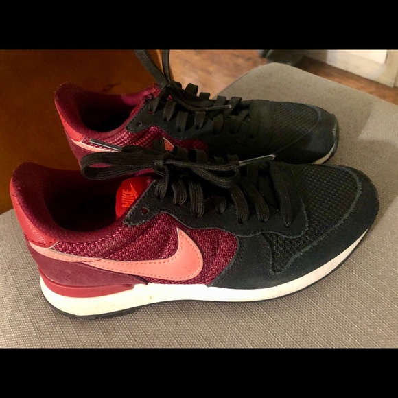 nike internationalist 5.5